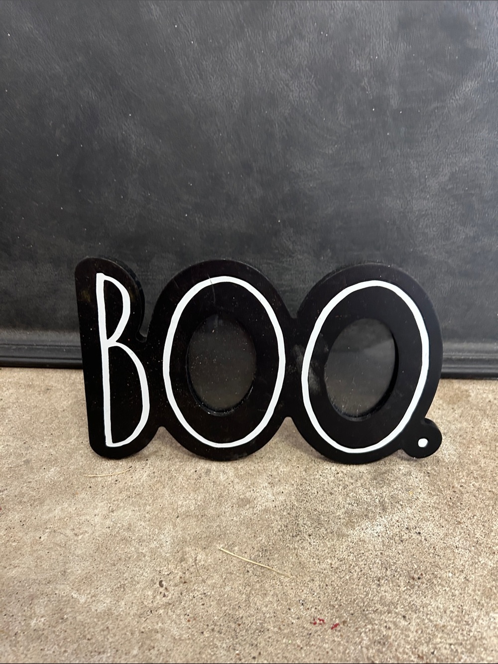 BOO Black Wall picture frame - Halloween Accent